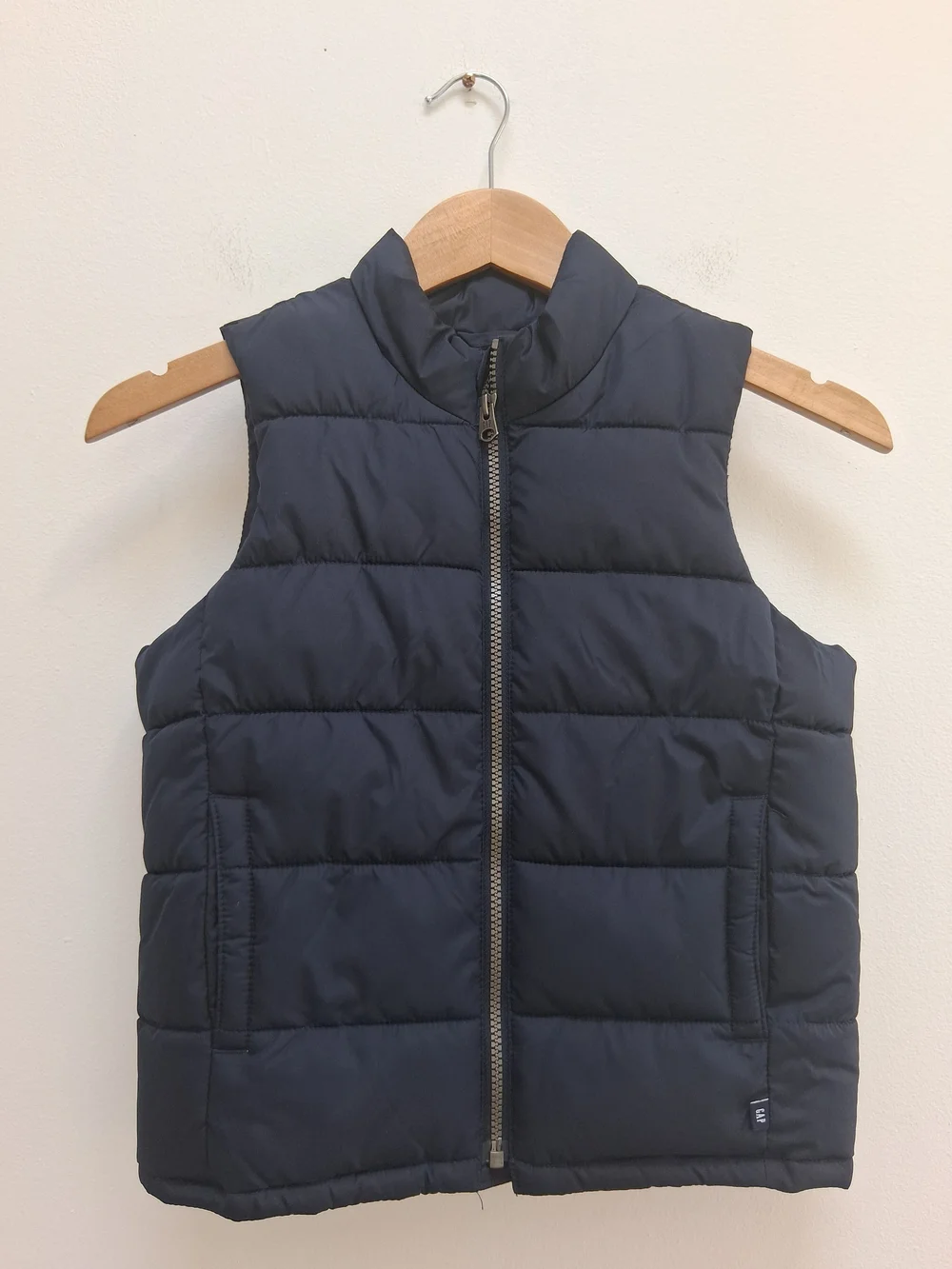 GAP off provides sleeveless